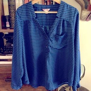 Adjustable Cuff Blouse